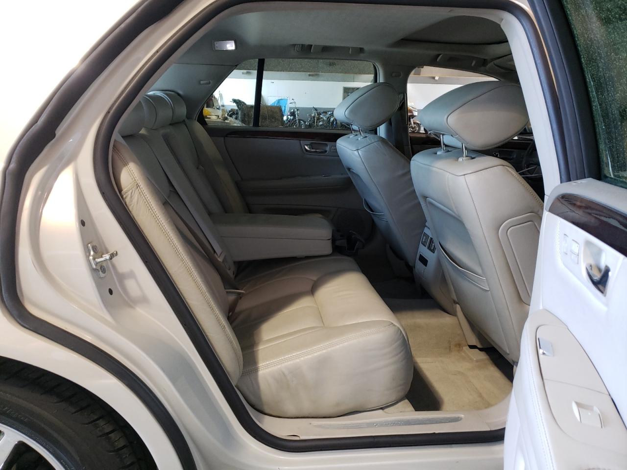 Foto 6 de la subasta – 2007 CADILLAC DTS con VIN 1G6KD57987U234634