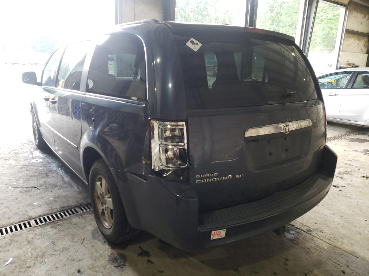 Photo 3 from auction – 2008 DODGE GRAND CARA with VIN 2D8HN44HX8R101738