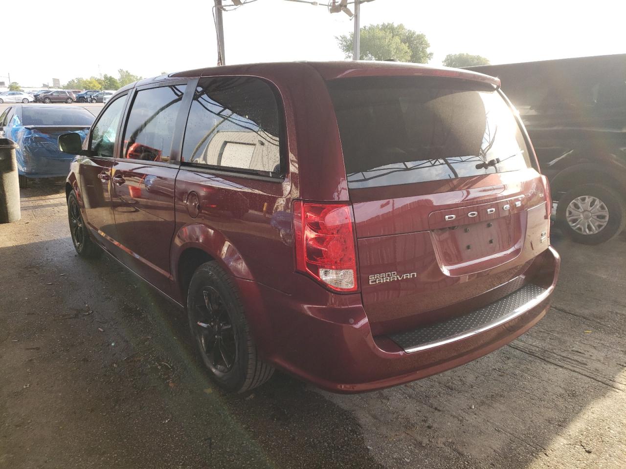 Photo 3 from auction – 2019 DODGE GRAND CARA with VIN 2C4RDGEG4KR768910