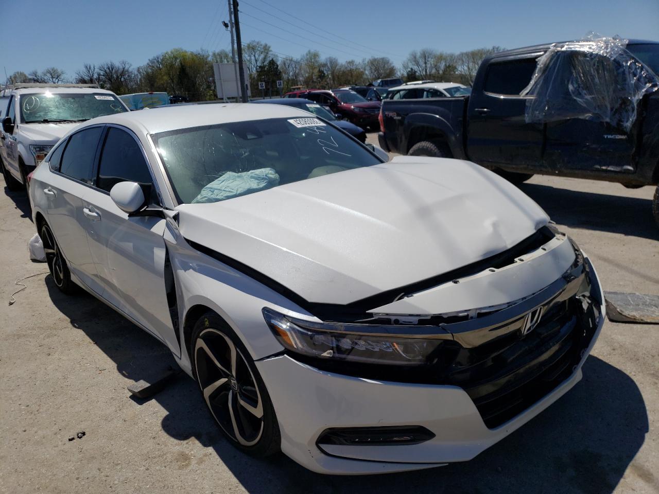 Photo 9 from auction – 2018 HONDA ACCORD with VIN 1HGCV1F37JA267249