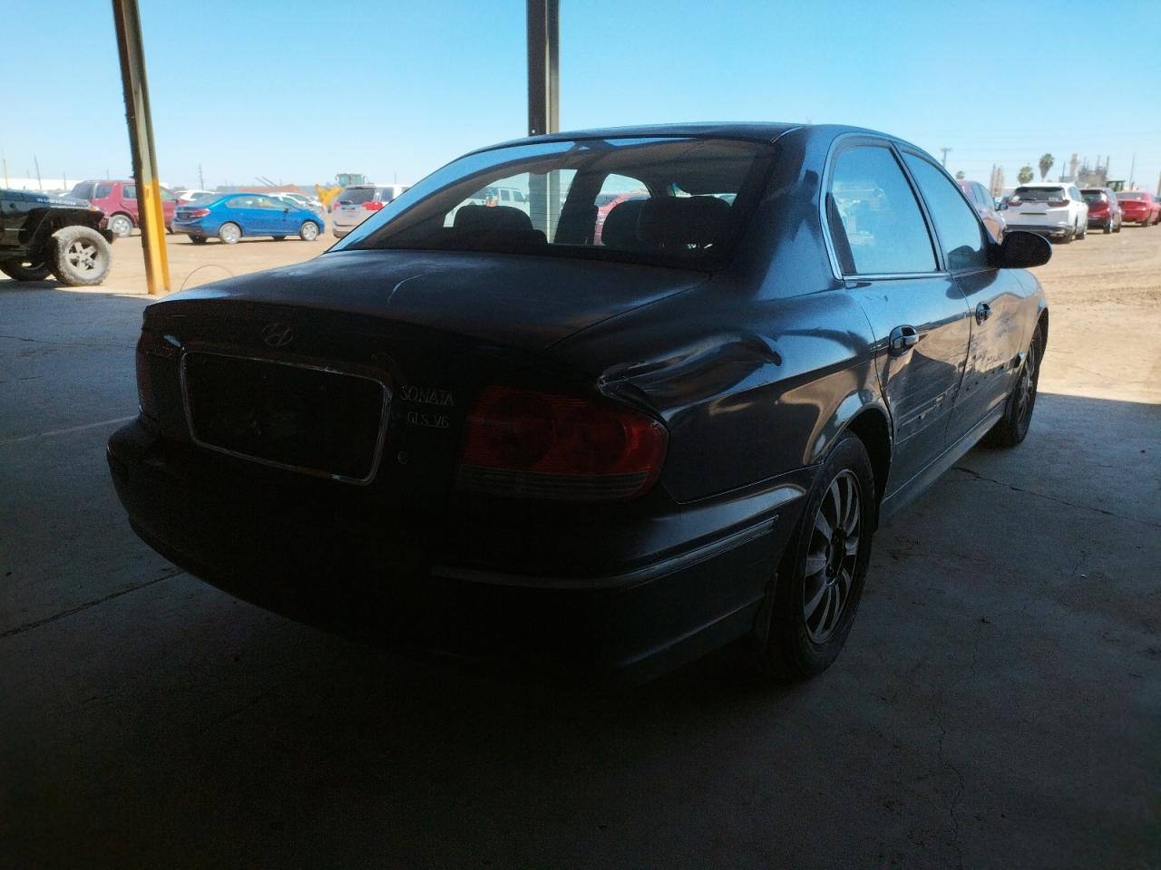 Photo 4 from auction – 2002 HYUNDAI SONATA GLS with VIN KMHWF35H52A658835