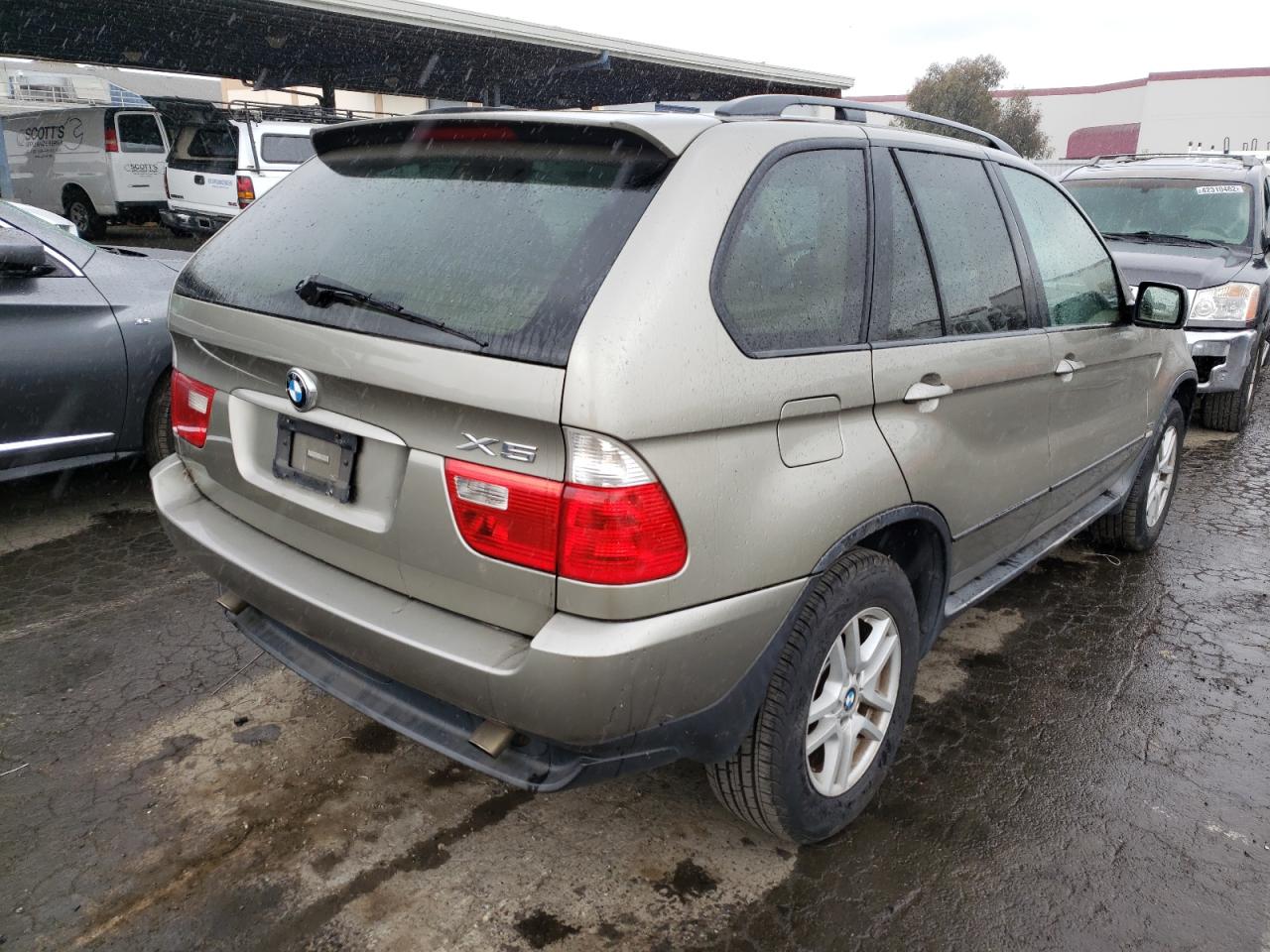 Фото 4 с аукциона – 2005 BMW X5 3.0I с VIN 5UXFA13565LY15344