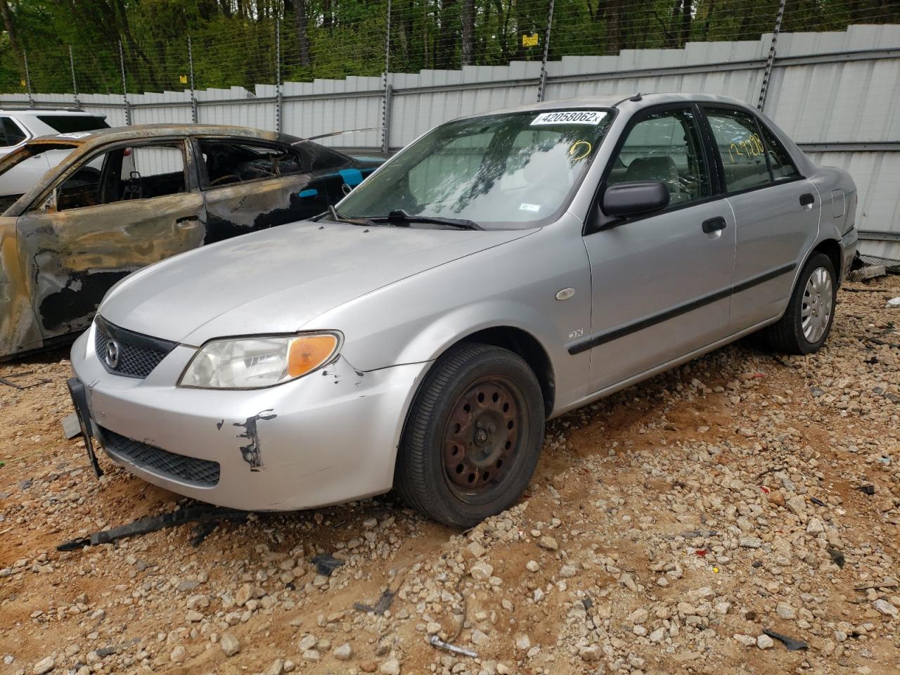 Photo 2 from auction – 2003 MAZDA PROTEGE DX with VIN JM1BJ225330146102
