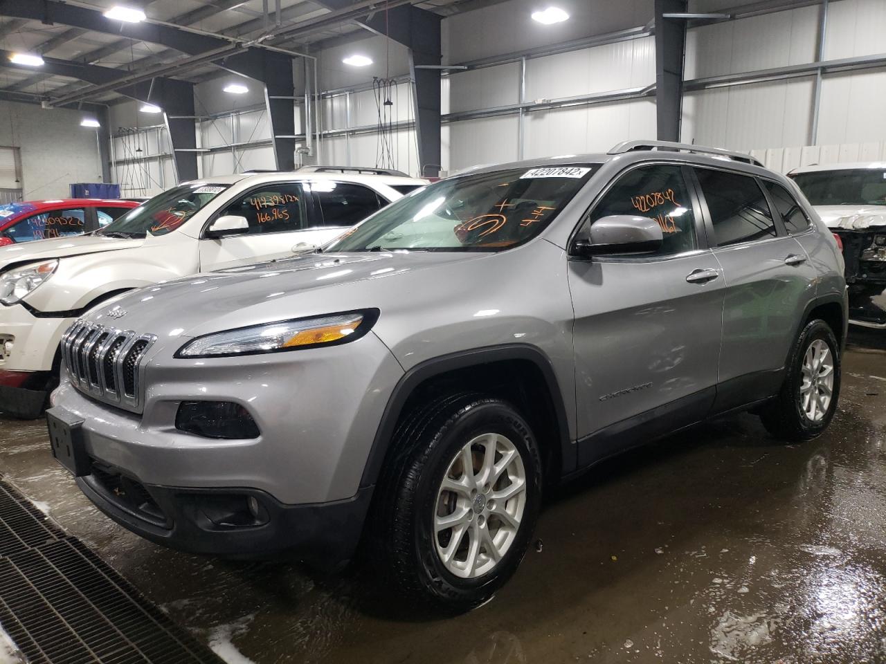 Photo 2 from auction – 2016 JEEP CHEROKEE L with VIN 1C4PJMCS0GW167451