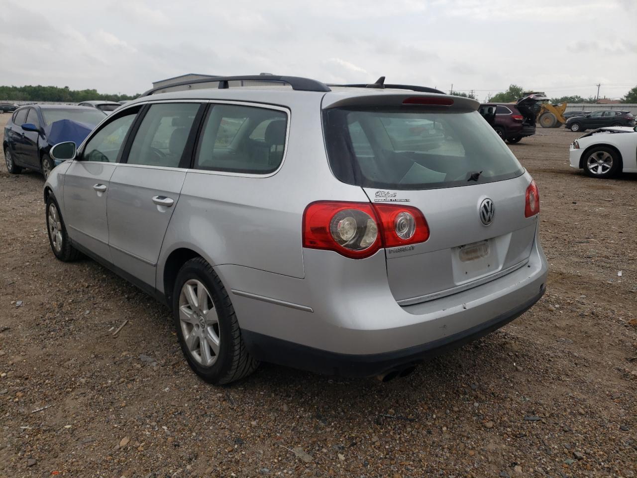 Photo 3 from auction – 2007 VOLKSWAGEN PASSAT with VIN WVWTK93CX7E082981