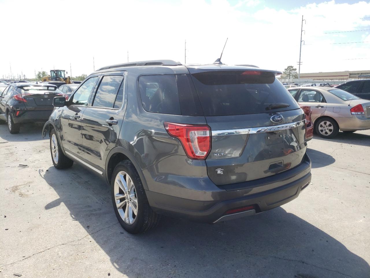 Photo 3 from auction – 2019 FORD EXPLORER X with VIN 1FM5K7D89KGA75472