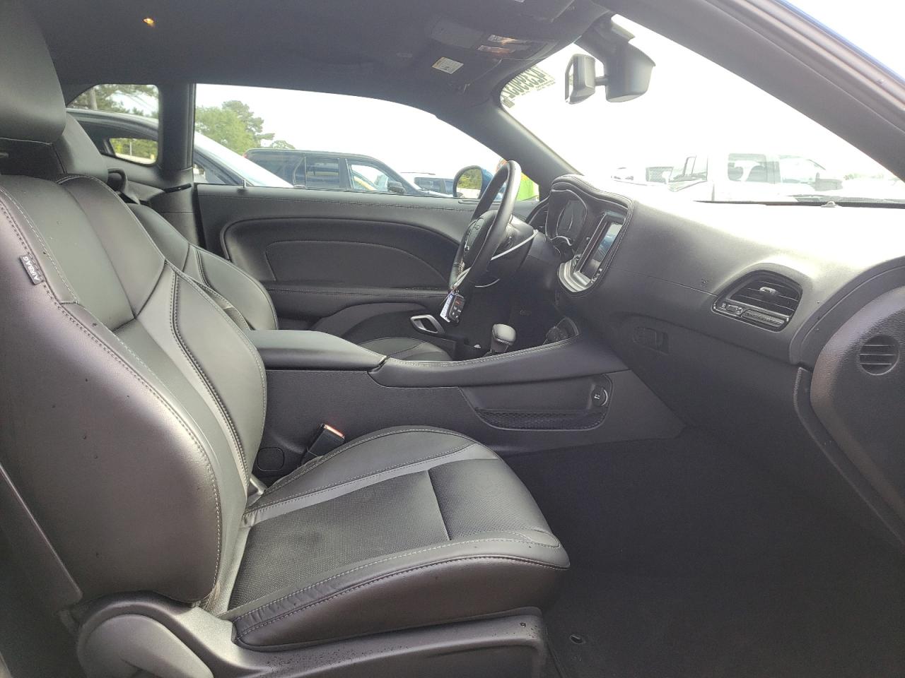 Photo 5 from auction – 2021 DODGE CHALLENGER with VIN 2C3CDZAG5MH596939