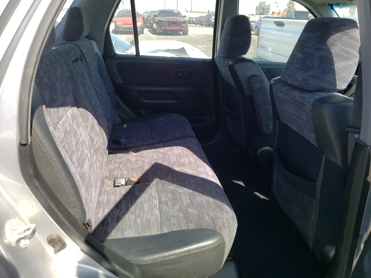 Photo 6 from auction – 2004 HONDA CR-V LX with VIN JHLRD68424C023566