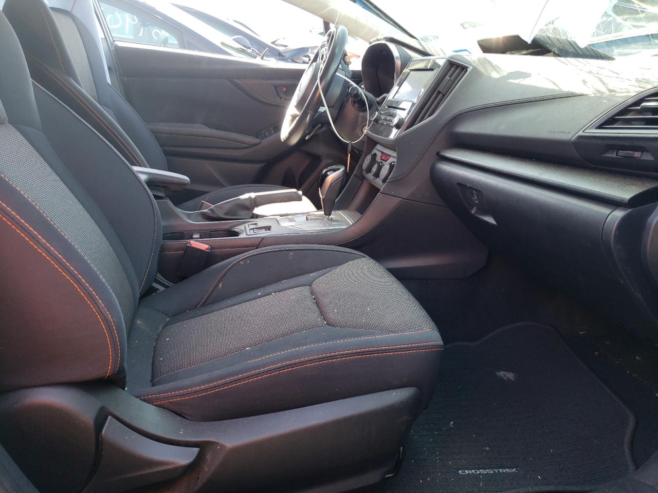 Photo 5 from auction – 2019 SUBARU CROSSTREK with VIN JF2GTAEC9KH295345