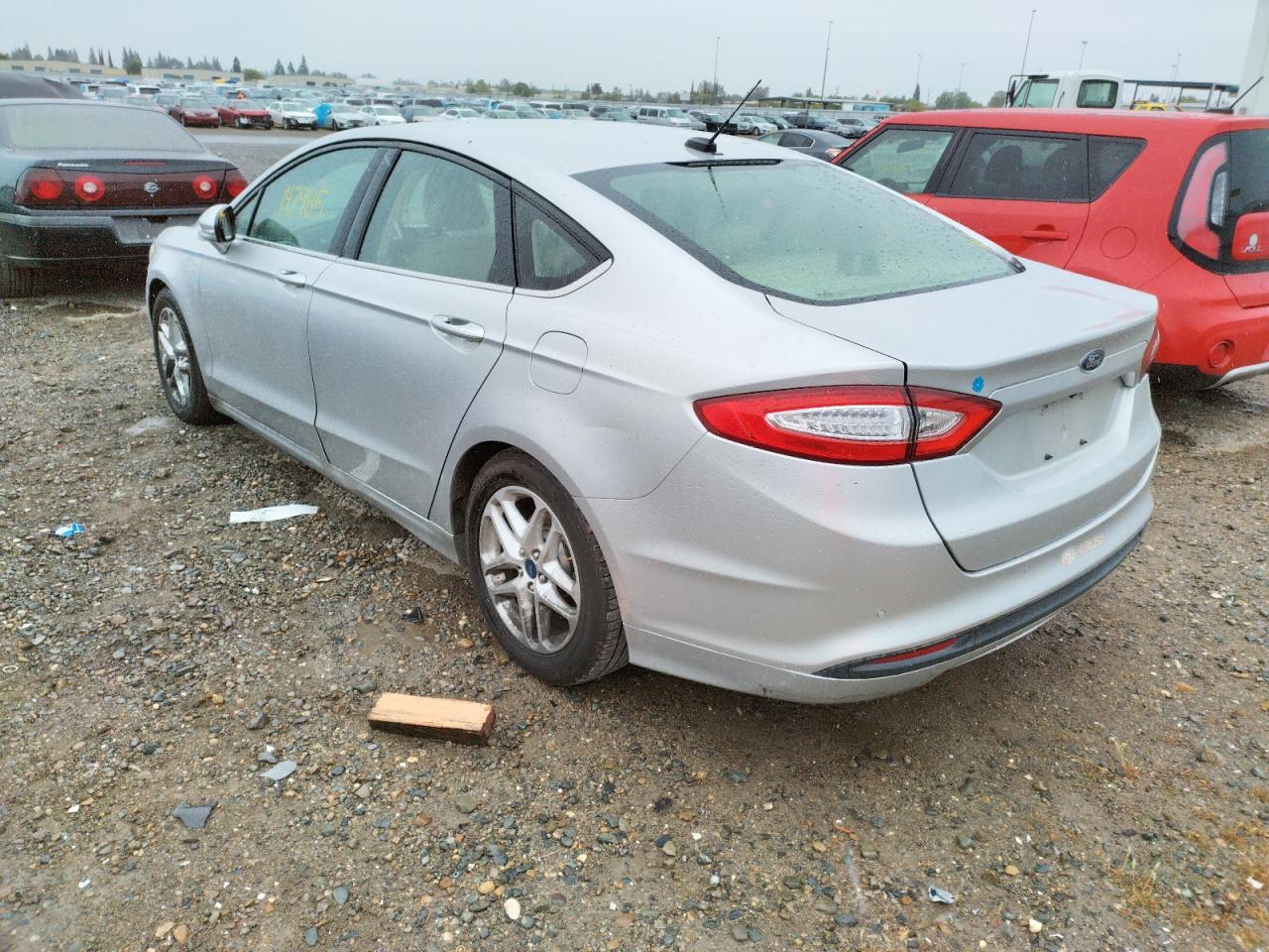 Photo 3 from auction – 2015 FORD FUSION SE with VIN 3FA6P0H71FR236324