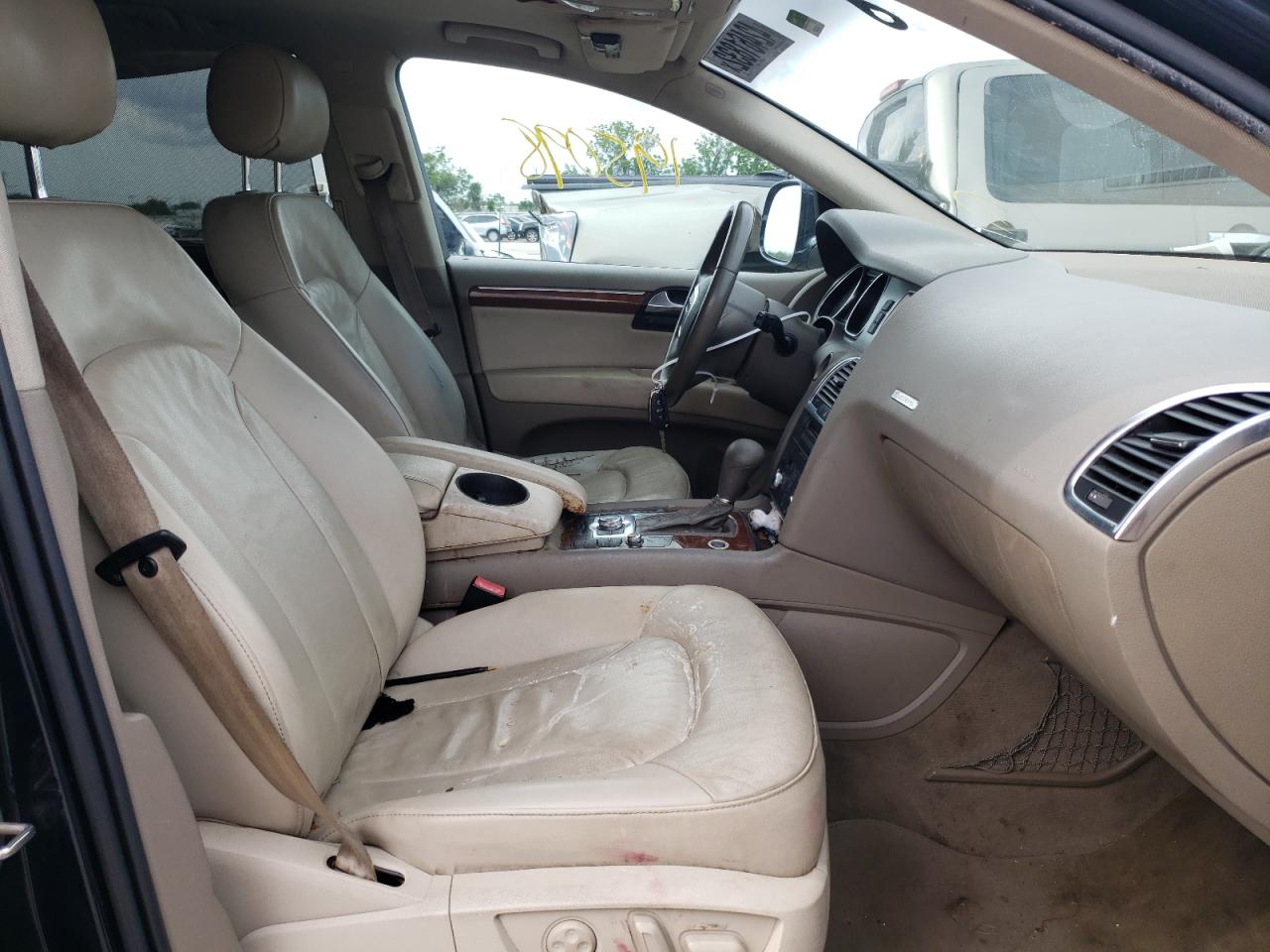 Photo 5 from auction – 2009 AUDI Q7 3.6 QUA with VIN WA1AY74LX9D024249