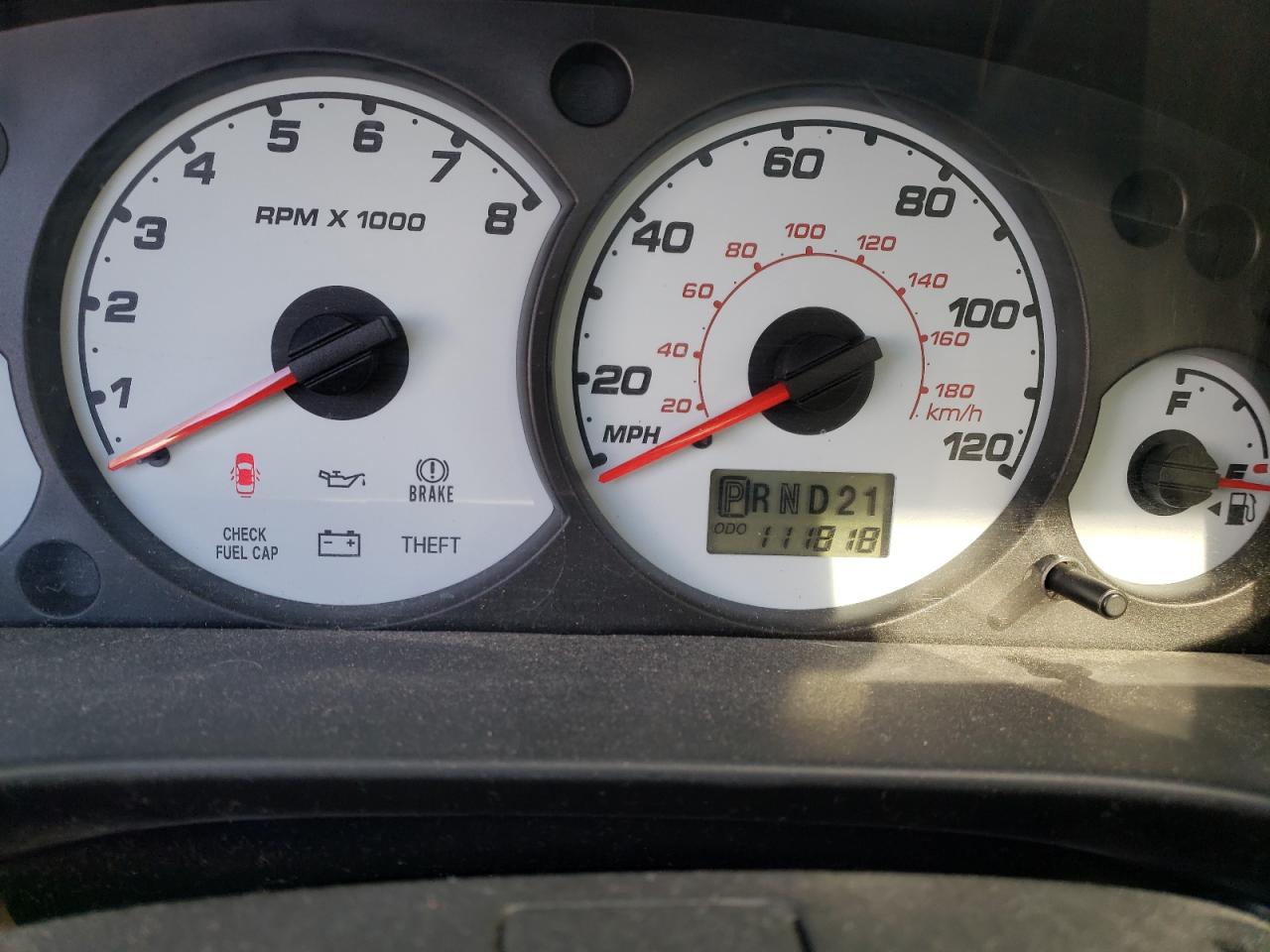 Photo 8 from auction – 2003 FORD ESCAPE LIM with VIN 1FMCU941X3KE10382