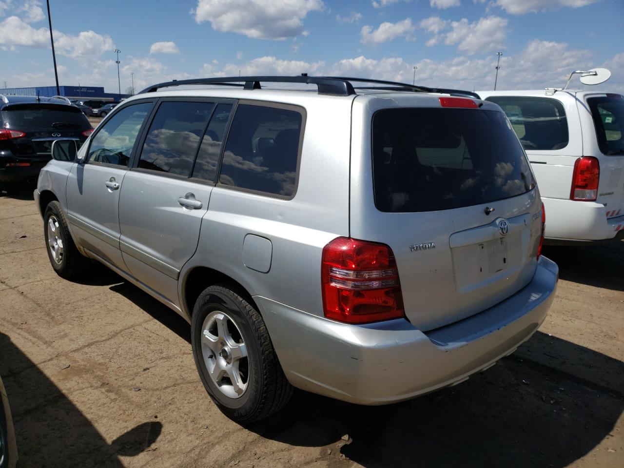 Photo 3 from auction – 2002 TOYOTA HIGHLANDER with VIN JTEGD21A020041944
