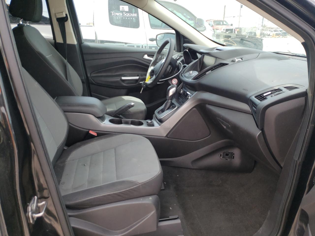 Photo 5 from auction – 2013 FORD ESCAPE SE with VIN 1FMCU0GX3DUC55174