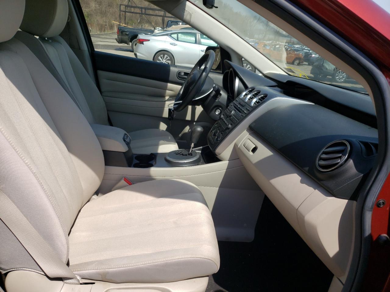 صورة رقم 5 من المزاد - 2010 MAZDA CX-7 مع VIN JM3ER2WM7A0329725