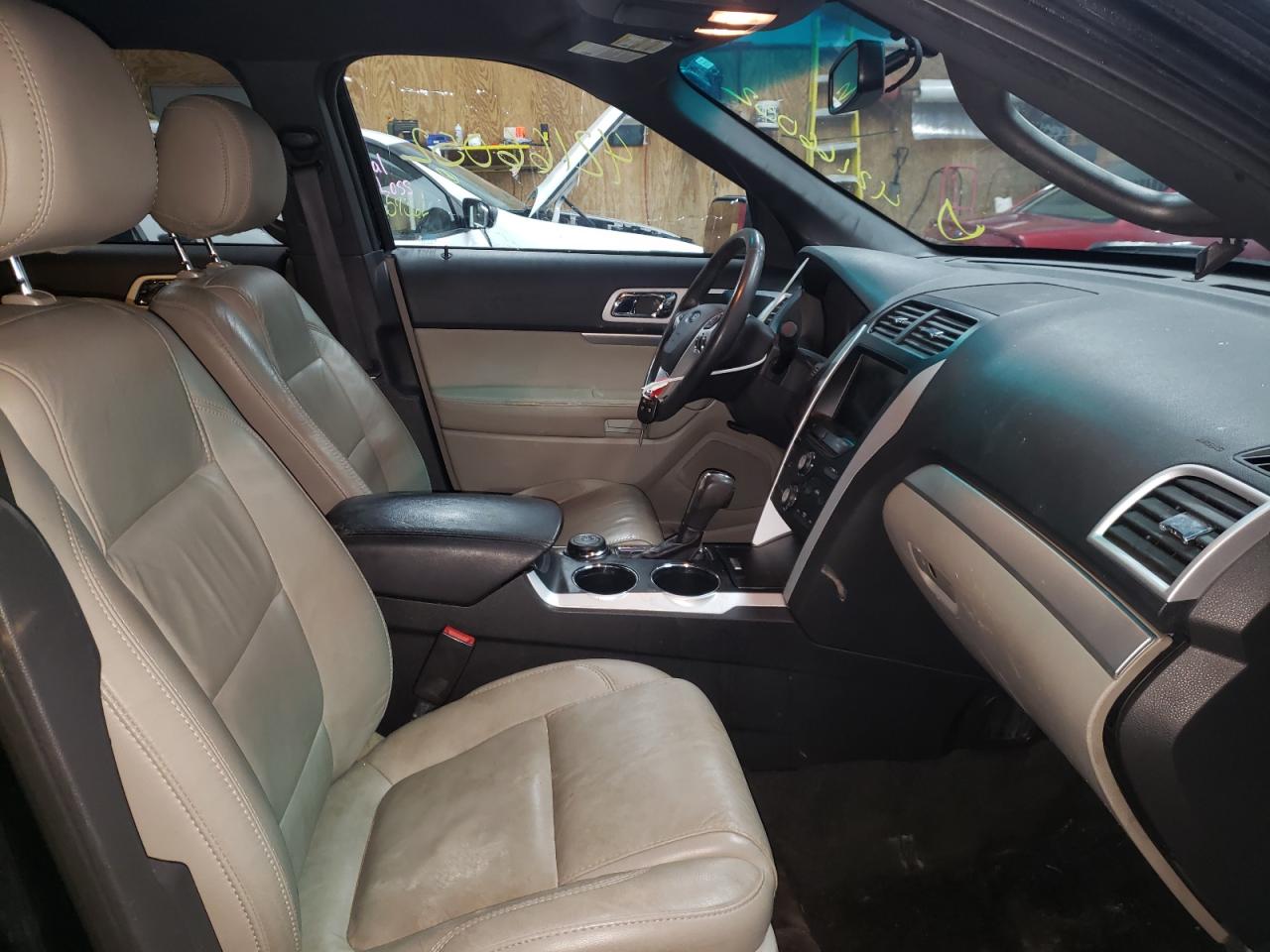 Photo 5 from auction – 2014 FORD EXPLORER X with VIN 1FM5K8D84EGA79326