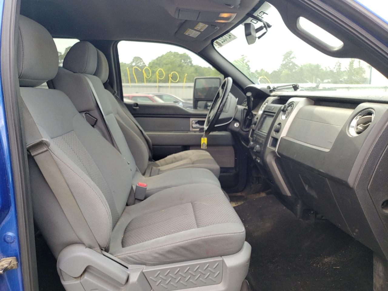Photo 5 from auction – 2011 FORD F150 SUPER with VIN 1FTFW1EFXBFB53156