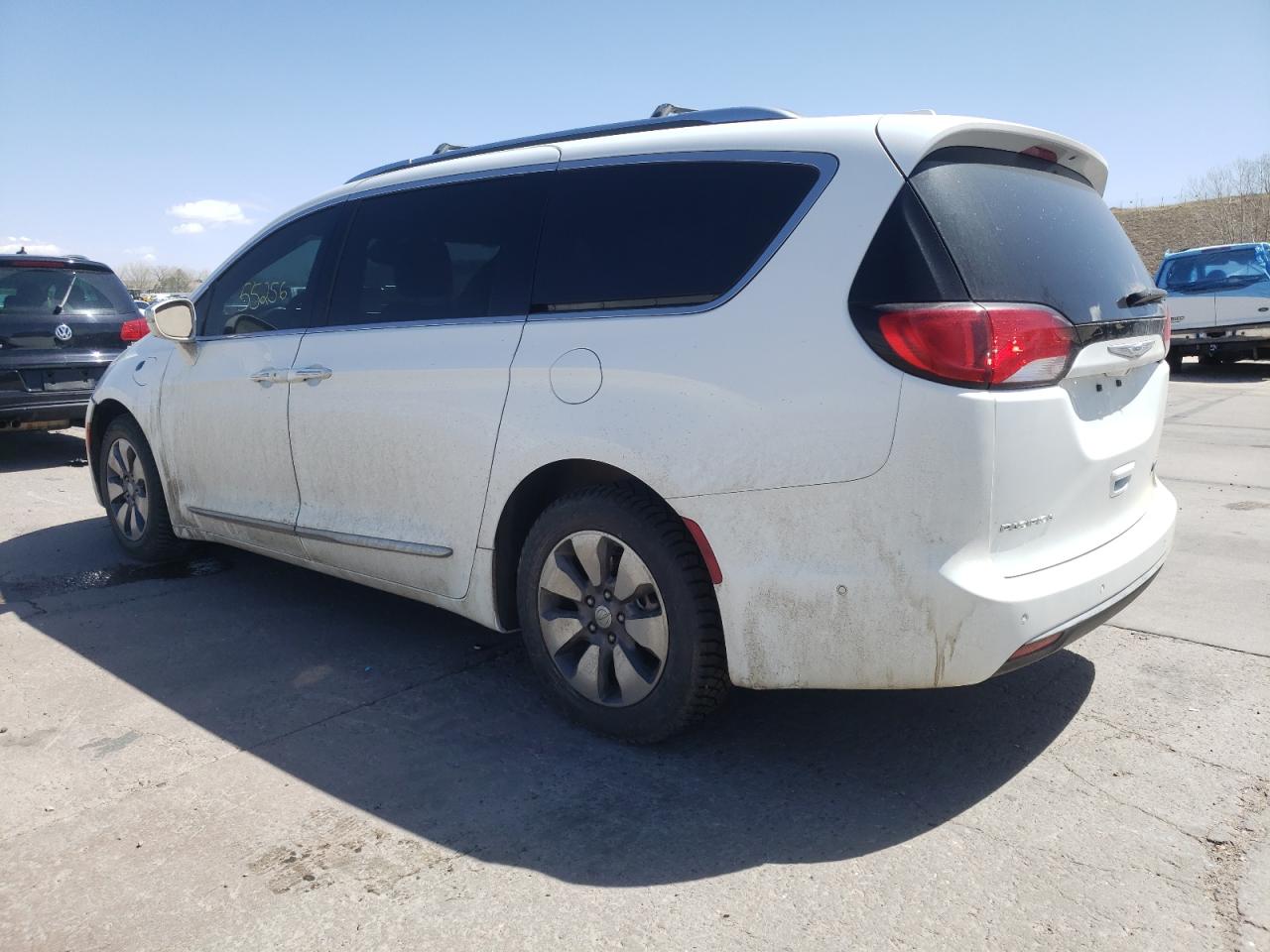 Photo 3 from auction – 2018 CHRYSLER PACIFICA H with VIN 2C4RC1N7XJR145094