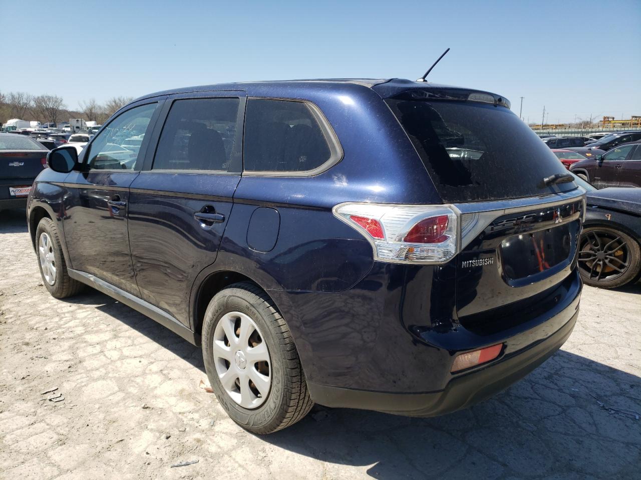 Photo 3 from auction – 2014 MITSUBISHI OUTLANDER with VIN JA4AD2A30EZ008092