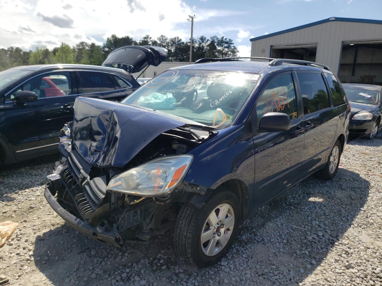 Photo 2 from auction – 2004 TOYOTA SIENNA CE with VIN 5TDZA23C44S155756