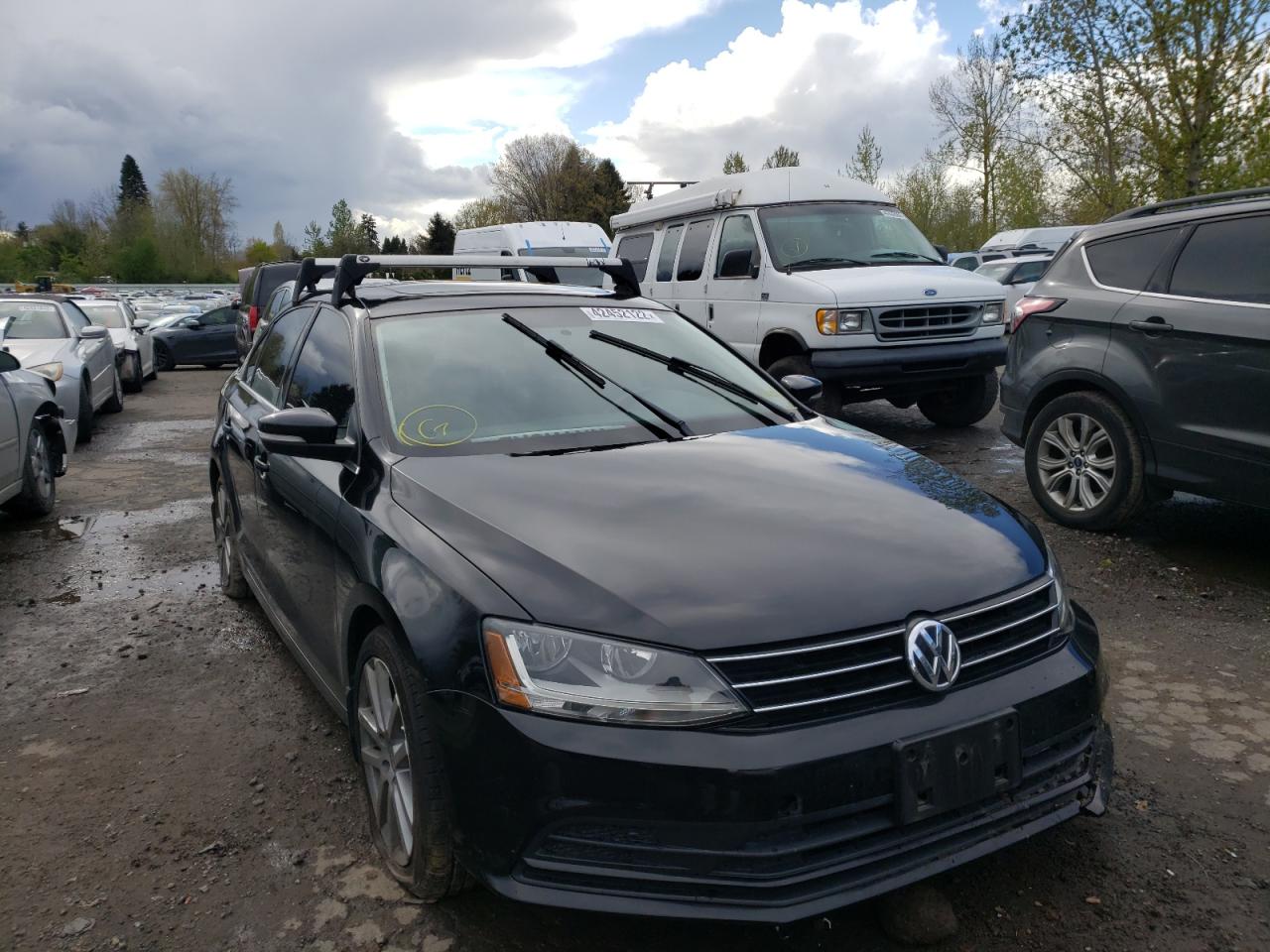 VOLKSWAGEN JETTA SE 2017 with VIN 3VWDB7AJ0HM270864 - Photo from auction