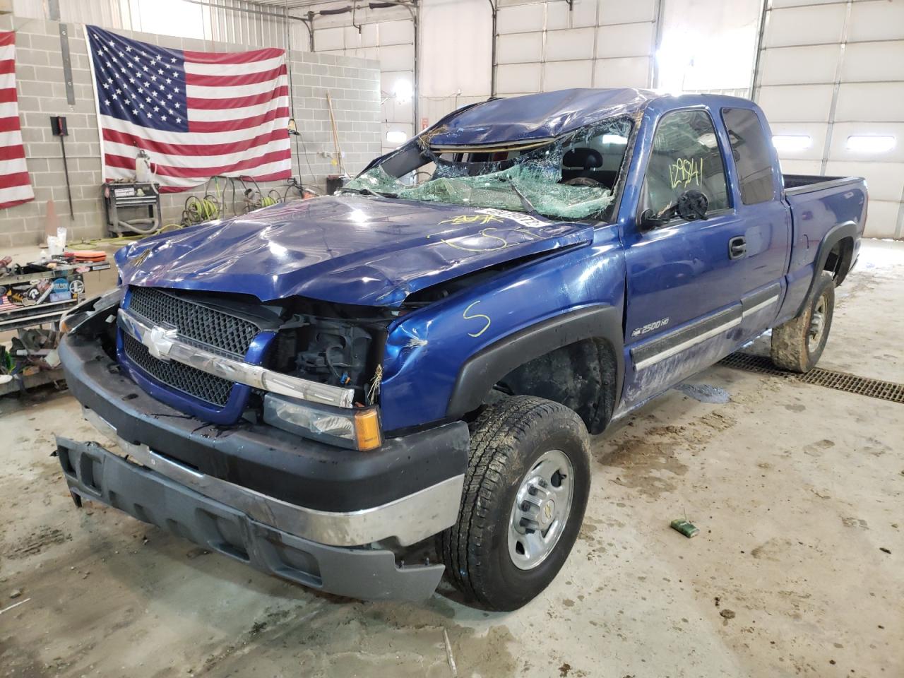 Photo 2 from auction – 2003 CHEVROLET SILVERADO with VIN 1GCHC29U63E211304