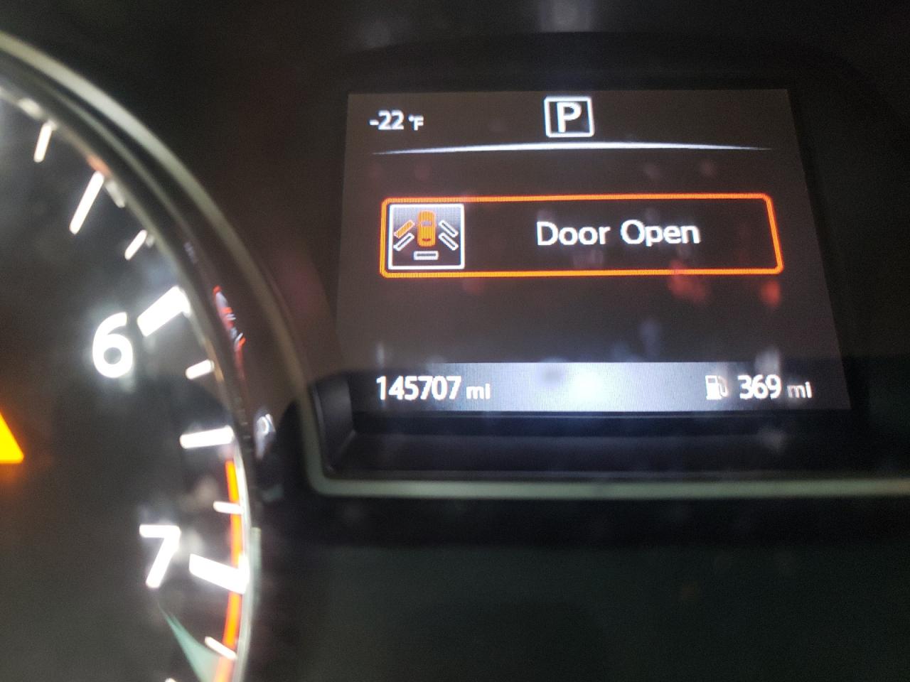 Photo 8 from auction – 2016 NISSAN PATHFINDER with VIN 5N1AR2MN1GC631257