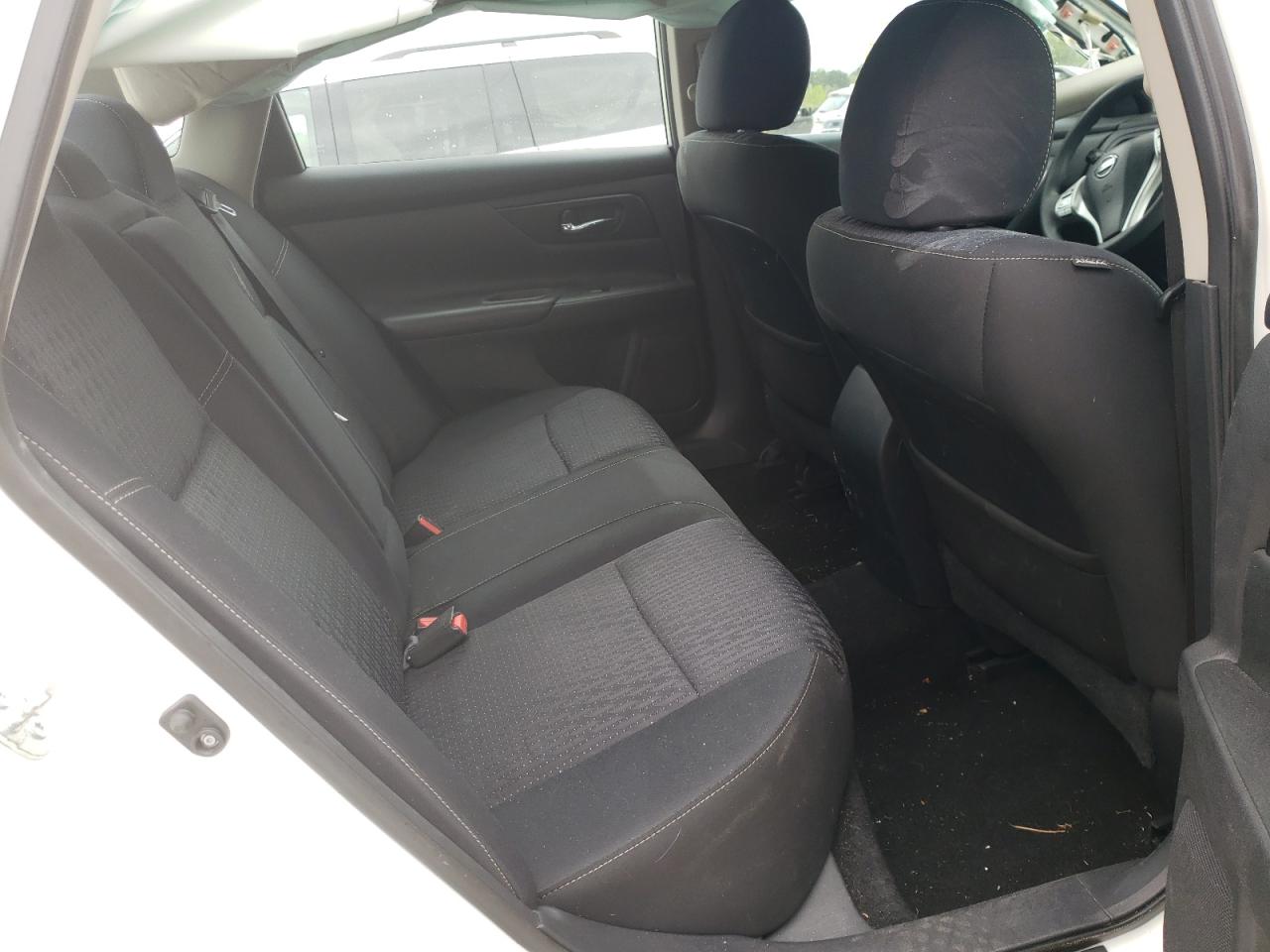 Photo 6 from auction – 2016 NISSAN ALTIMA 2.5 with VIN 1N4AL3AP2GN312834