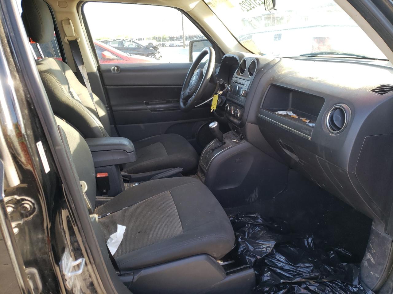 Photo 5 from auction – 2012 JEEP PATRIOT SP with VIN 1C4NJRBB2CD672533