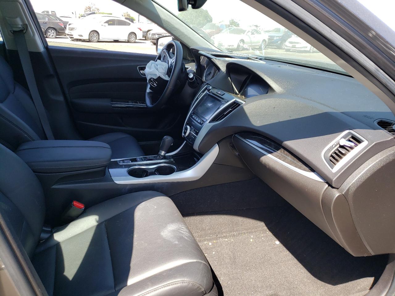 Photo 5 from auction – 2020 ACURA TLX with VIN 19UUB1F36LA004508