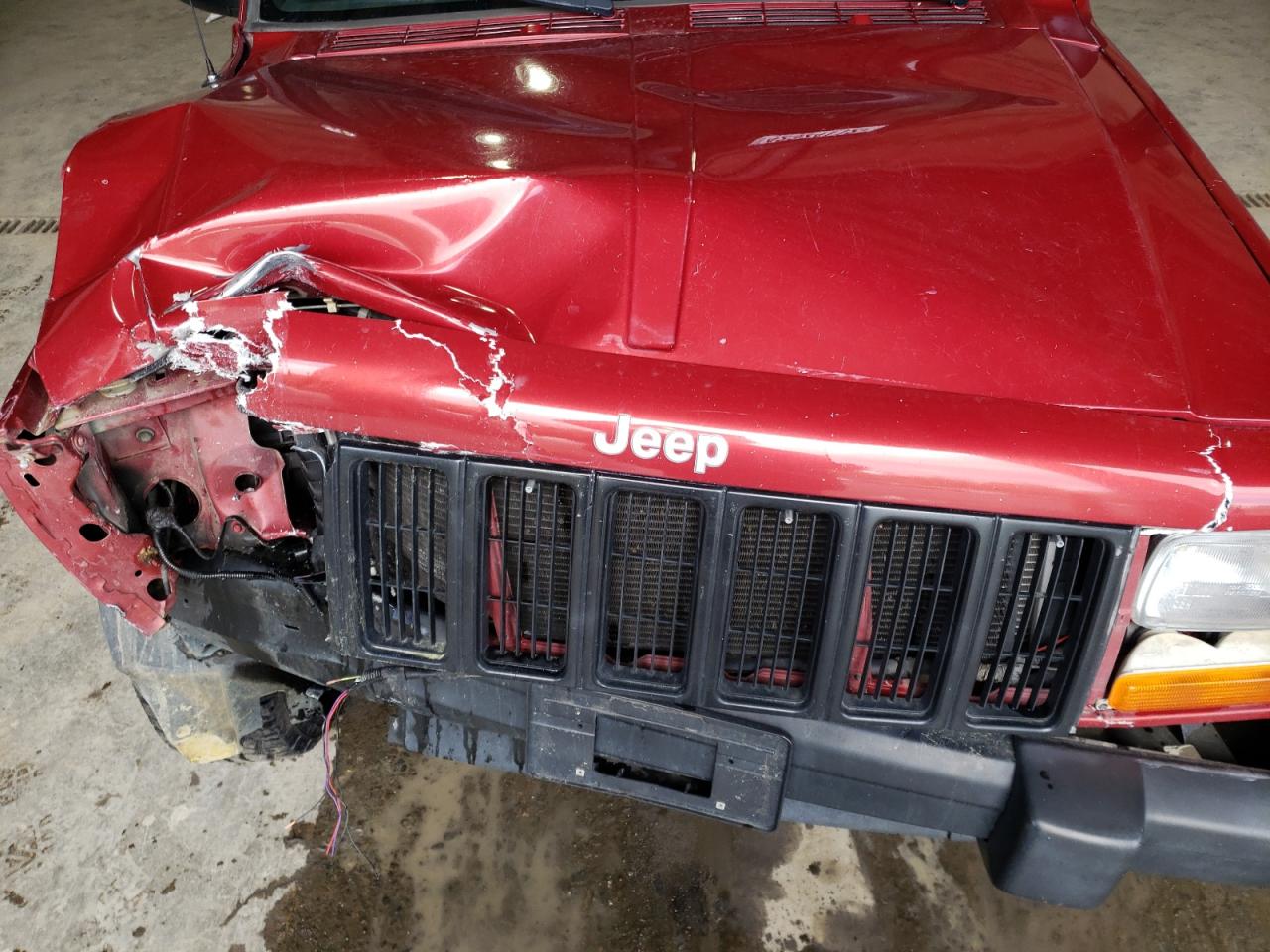 Photo 7 from auction – 1999 JEEP CHEROKEE S with VIN 1J4FF28S5XL570279