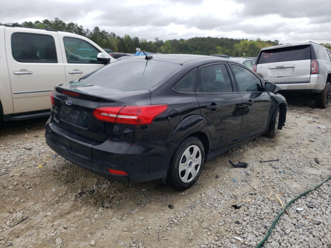 Photo 4 from auction – 2018 FORD FOCUS S with VIN 1FADP3E27JL244467