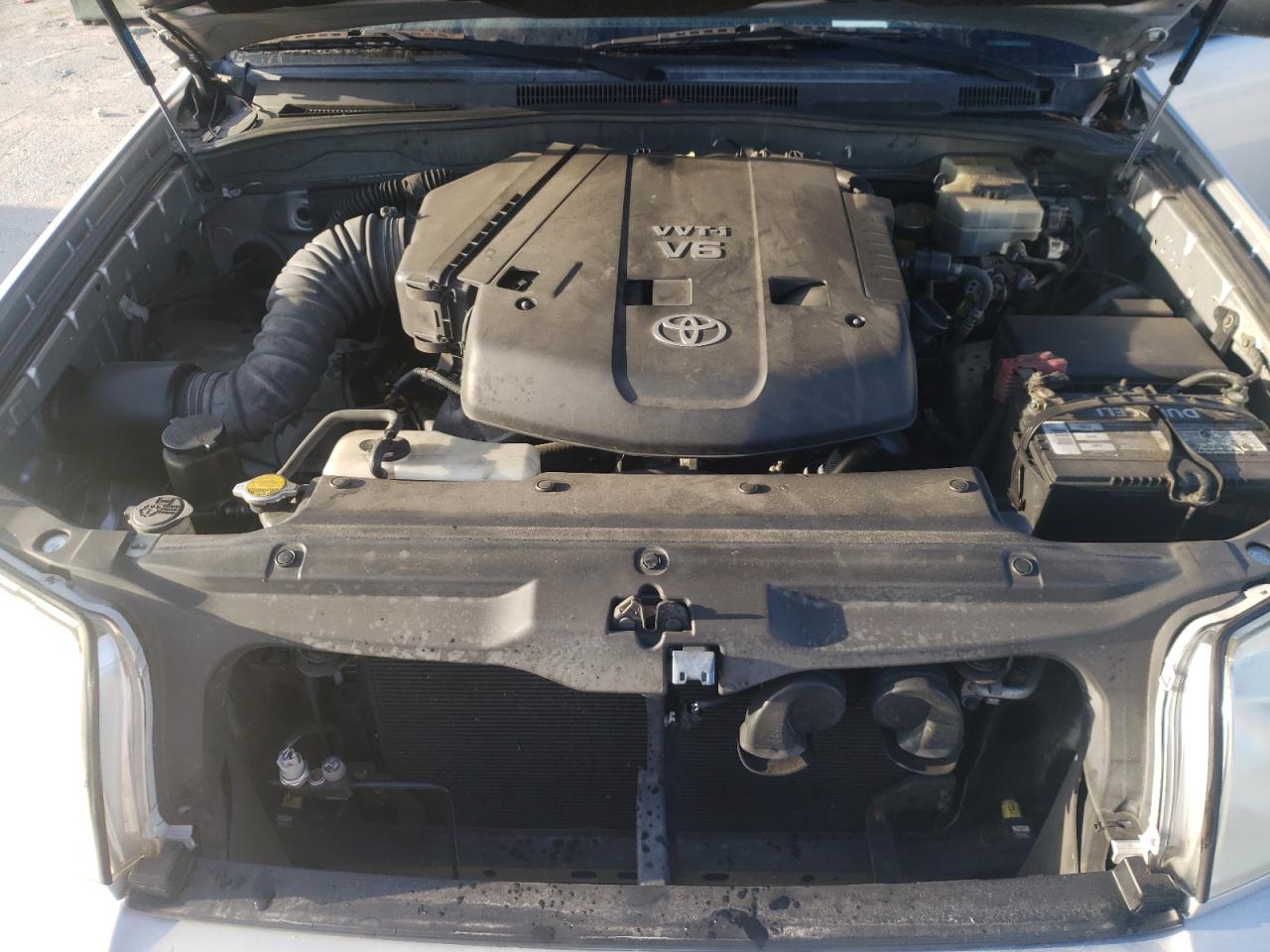 Photo 7 from auction – 2004 TOYOTA 4RUNNER SR with VIN JTEZU14R440029108