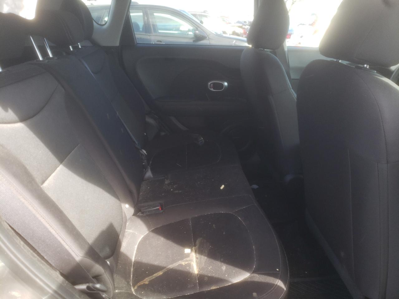 Photo 6 from auction – 2016 KIA SOUL with VIN KNDJN2A26G7321480