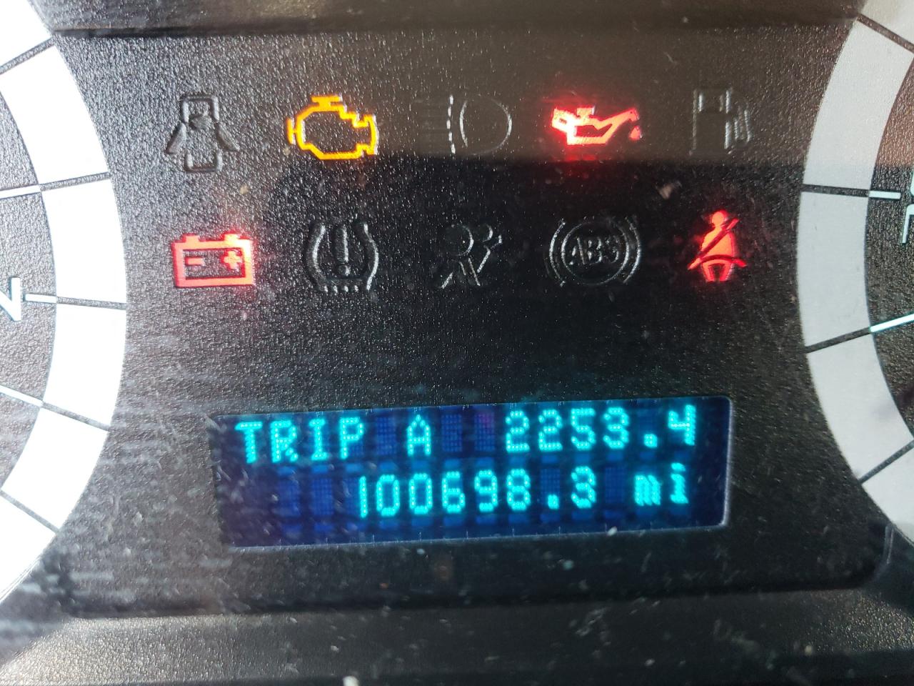Photo 8 from auction – 2011 FORD ESCAPE XLT with VIN 1FMCU9DG9BKA77661