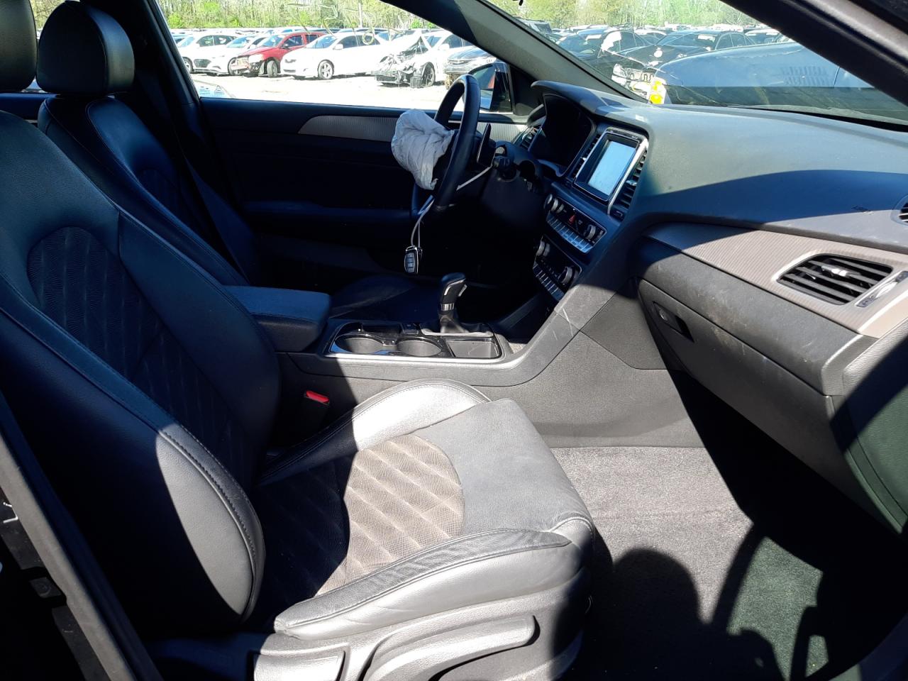 Photo 5 from auction – 2019 HYUNDAI SONATA LIM with VIN 5NPE34AF5KH770644