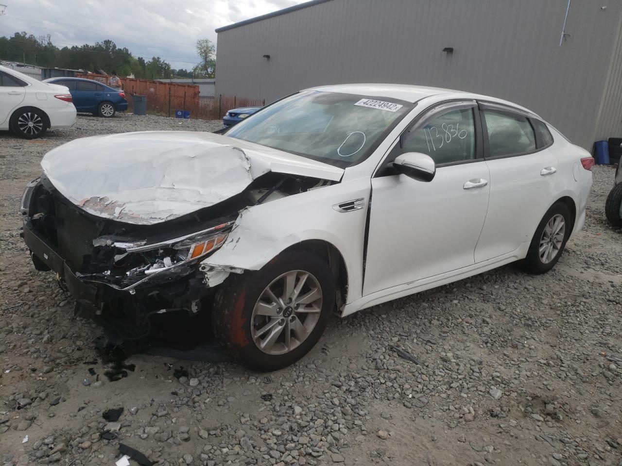 Photo 2 from auction – 2016 KIA OPTIMA LX with VIN KNAGT4L32G5070161