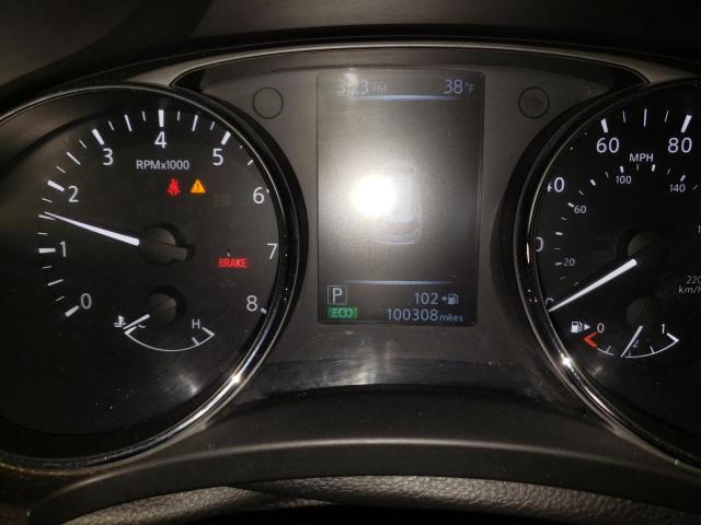 Photo 8 from auction – 2017 NISSAN ROGUE S with VIN 5N1AT2MM4HC814548