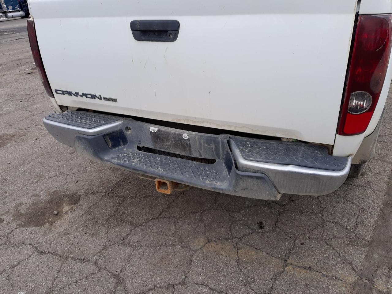 Photo 9 from auction – 2004 GMC CANYON with VIN 1GTDT136048190355