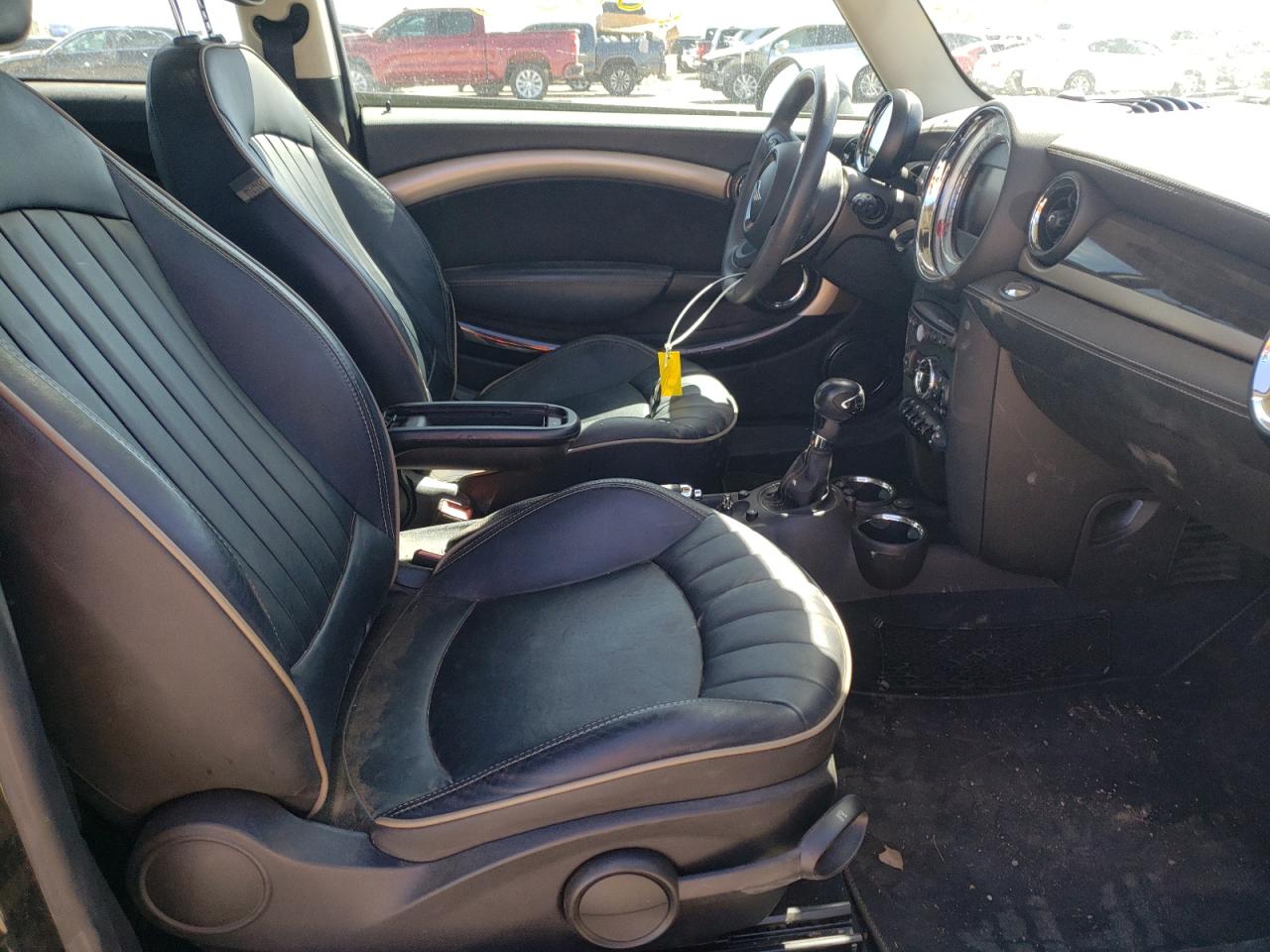 Photo 5 from auction – 2014 MINI COOPER CLU with VIN WMWZF3C59ET492741
