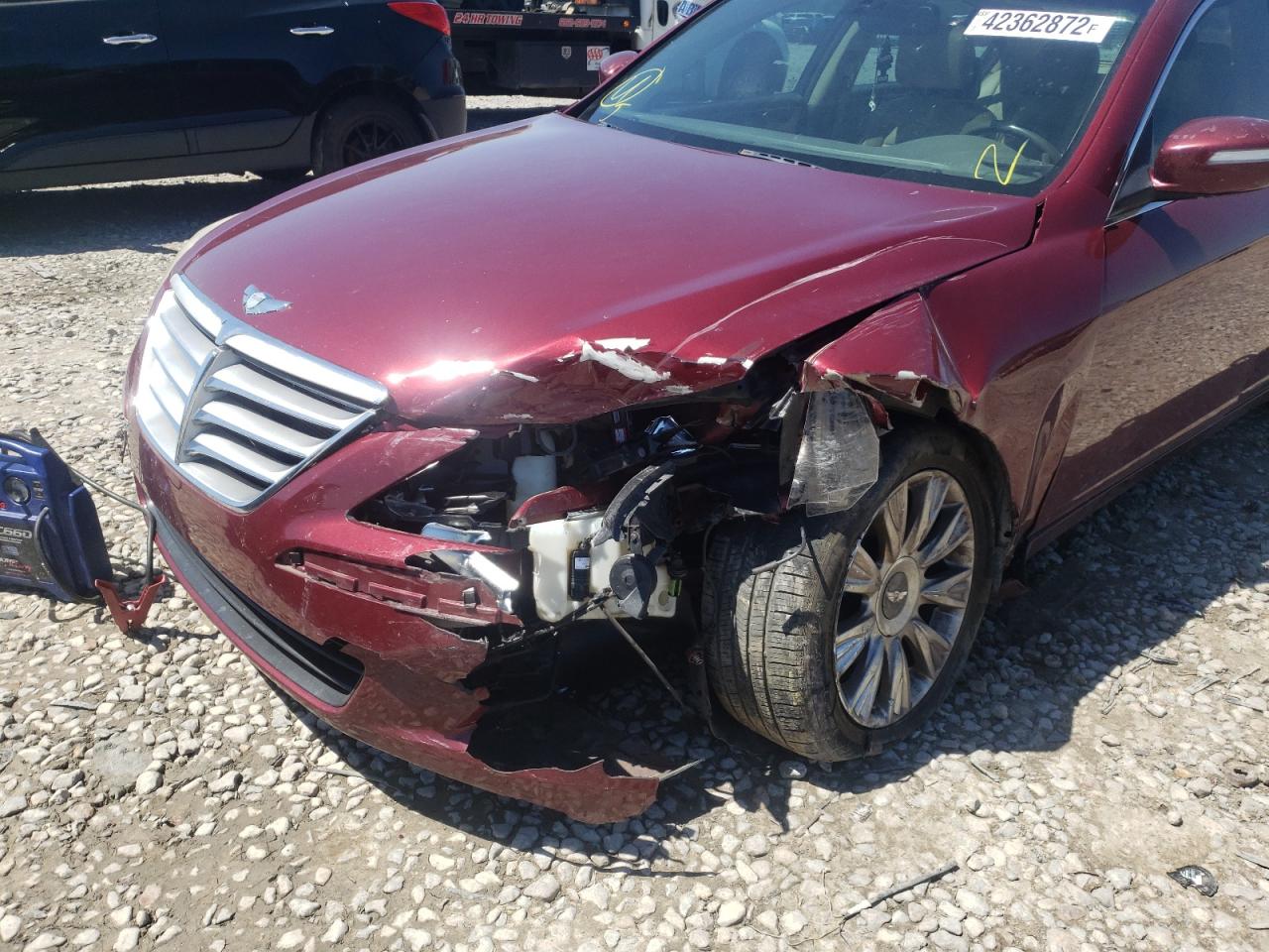 Photo 9 from auction – 2011 HYUNDAI GENESIS 3. with VIN KMHGC4DE6BU142220