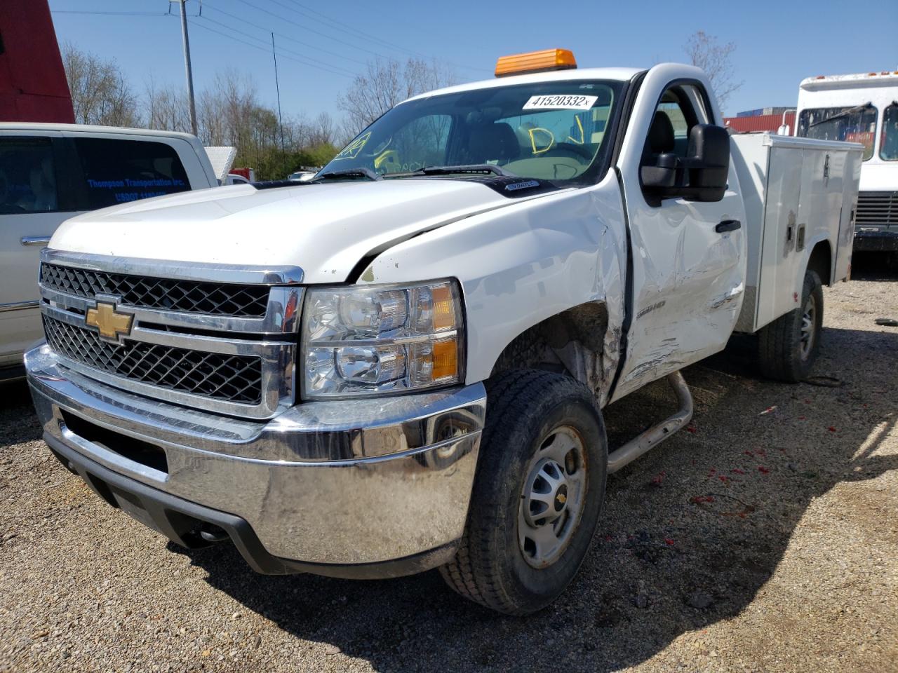 Photo 2 from auction – 2011 CHEVROLET SILVERADO with VIN 1GB0KVCG6BF174126