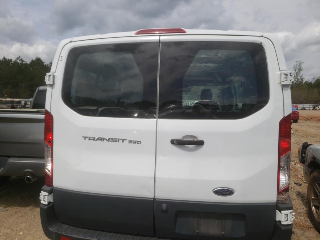 Photo 6 from auction – 2018 FORD TRANSIT T- with VIN 1FTYR1YM5JKA63252