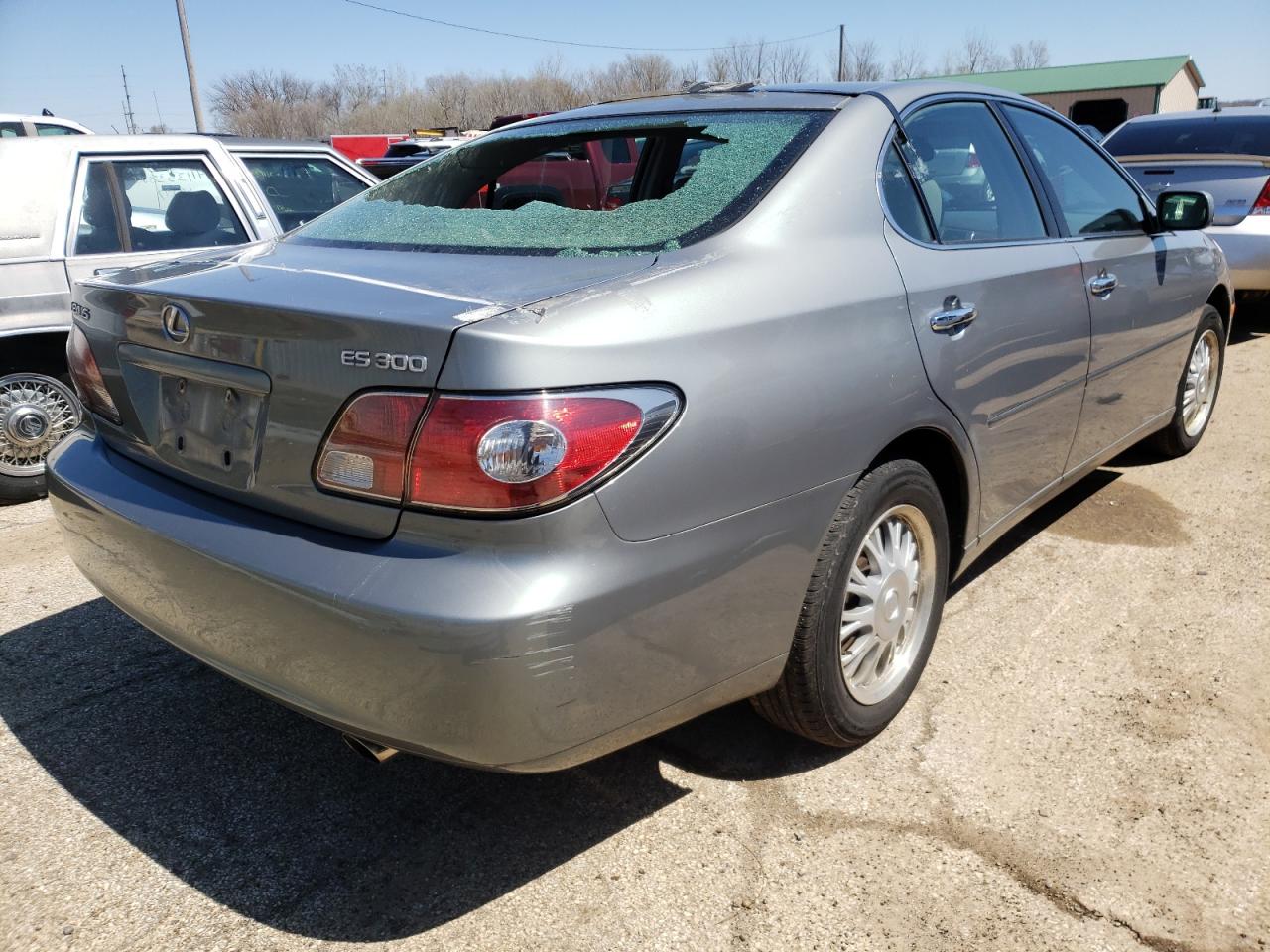 Photo 4 from auction – 2003 LEXUS ES 300 with VIN JTHBF30G630101391