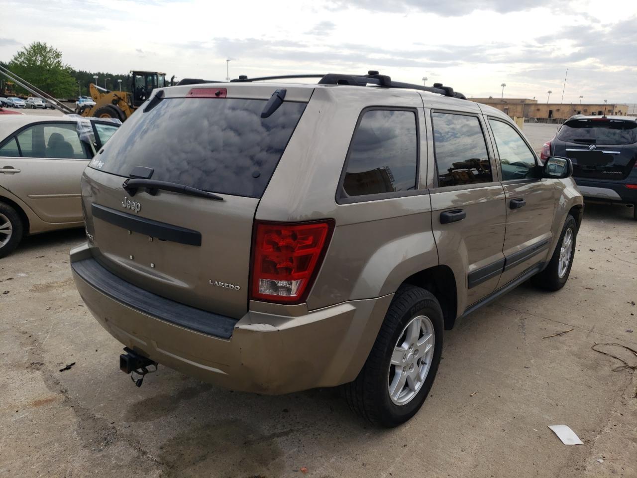 Photo 4 from auction – 2005 JEEP GRAND CHER with VIN 1J4GR48K15C670805