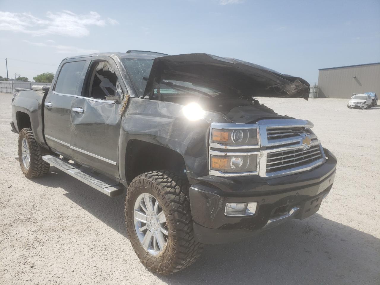 CHEVROLET SILVERADO 2015 with VIN 3GCUKTEJ5FG385784 - Photo from auction