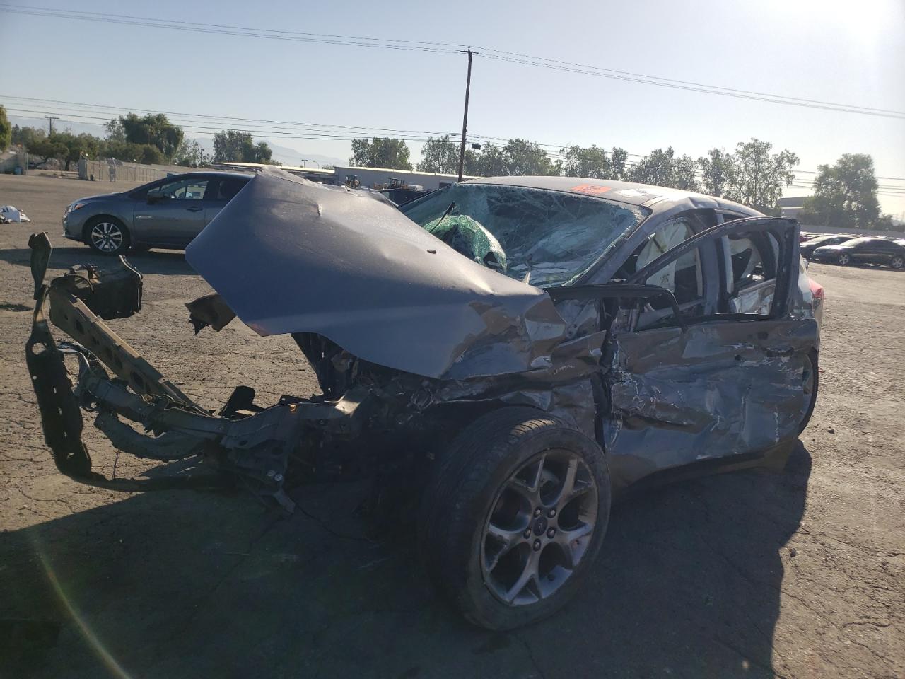 Photo 2 from auction – 2014 FORD FOCUS SE with VIN 1FADP3K28EL349612