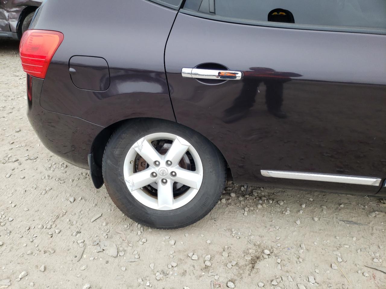 Photo 9 from auction – 2013 NISSAN ROGUE S with VIN JN8AS5MV8DW145134