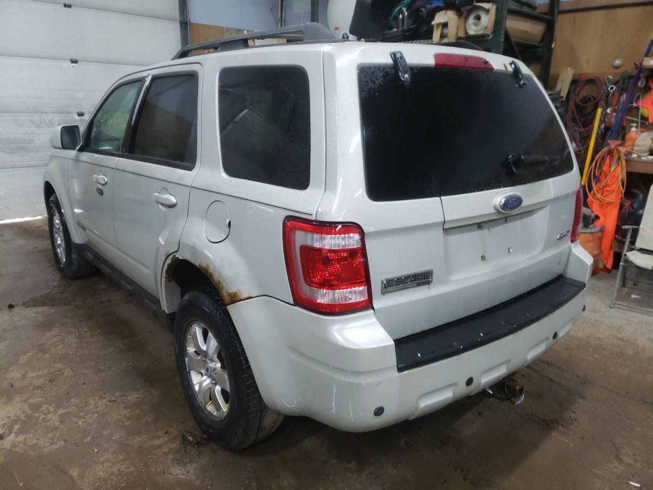 Photo 3 from auction – 2008 FORD ESCAPE LIM with VIN 1FMCU94148KA05478