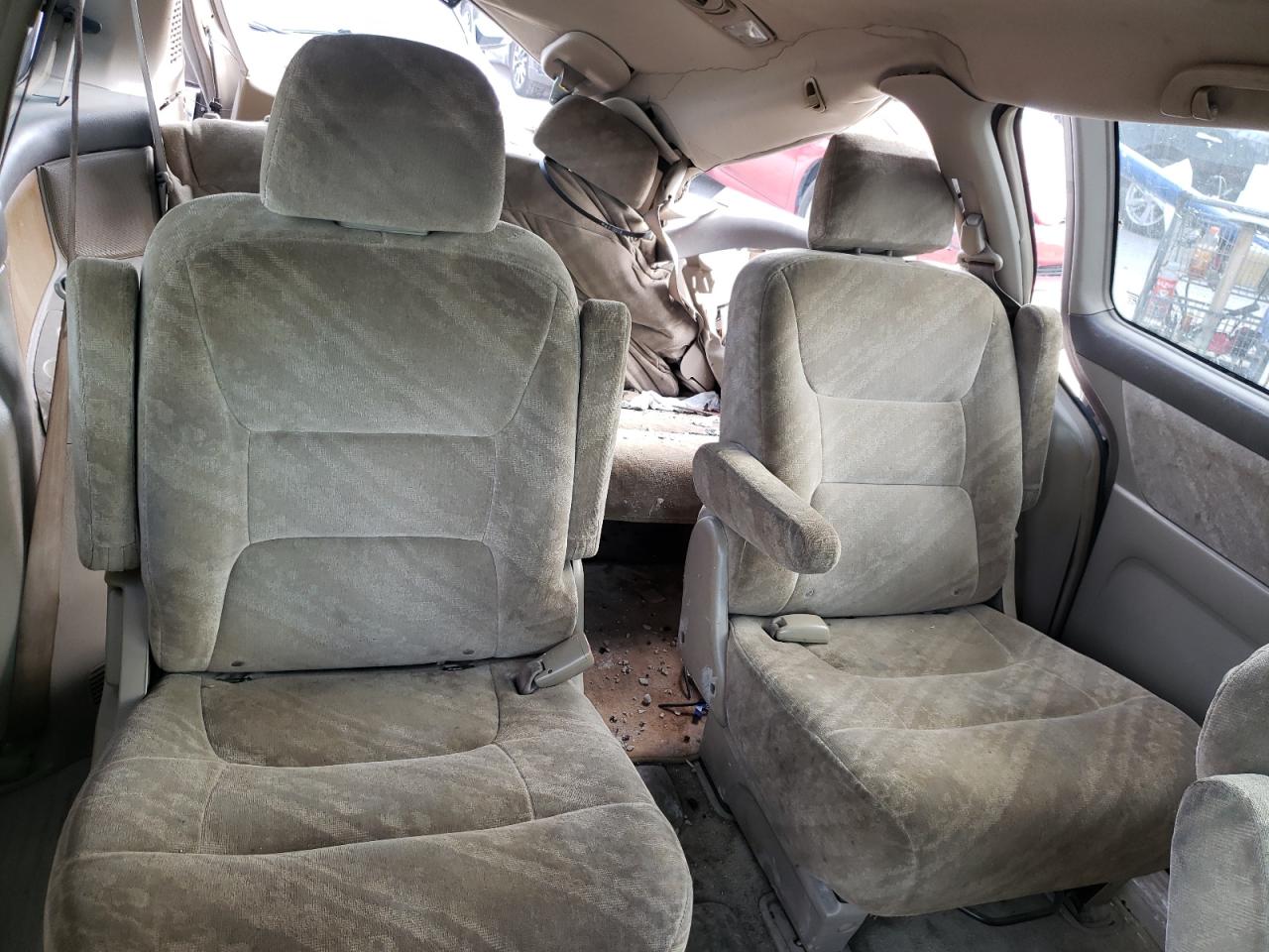 Photo 6 from auction – 2004 HONDA ODYSSEY EX with VIN 5FNRL18644B100901